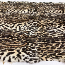 Load image into Gallery viewer, Leopard Print Fur Leather