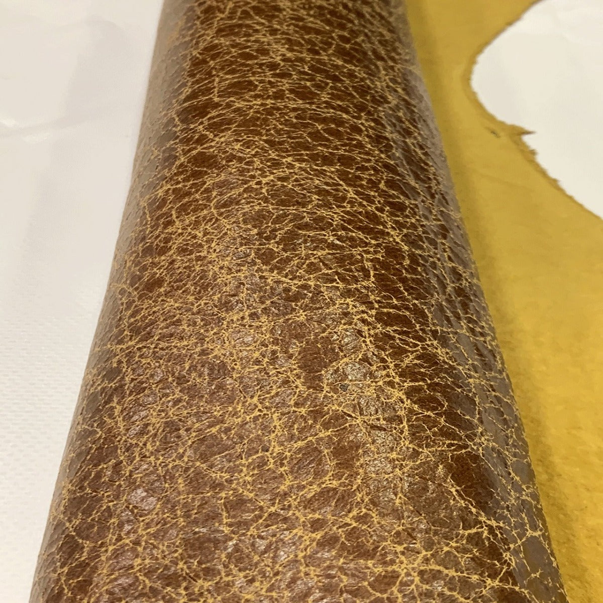 Cracked Sheep Leather | Genuine Leather Supplier | Leathercosmos