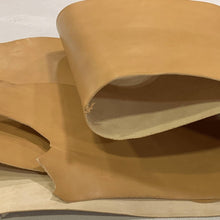 Load image into Gallery viewer, Veg Tanned Leather 2mm (Belly)