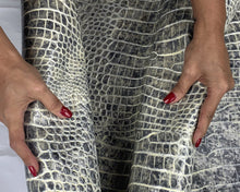 Load image into Gallery viewer, Pebble Croco Print Leather