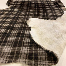 Load image into Gallery viewer, Plaid Sheepskin