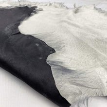 Load image into Gallery viewer, Off White Sheepskin