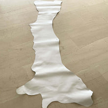 Load image into Gallery viewer, White Veg tanned leather Belly
