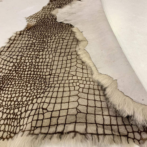 Croco print sheepskin-Mouton Leather