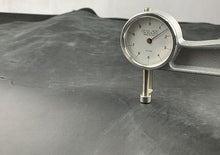 Load image into Gallery viewer, Black Oiled Leather 1.4mm-1.5mm
